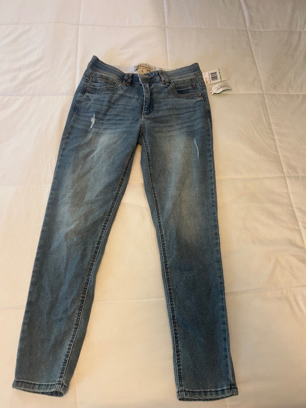 Democracy Denim Size 8 Skinny Jeans NWT